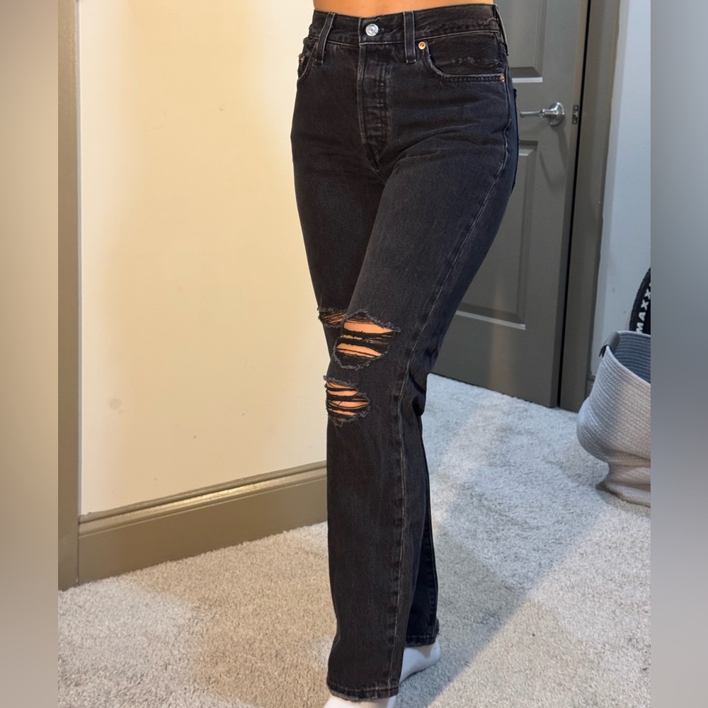jeans ripped
